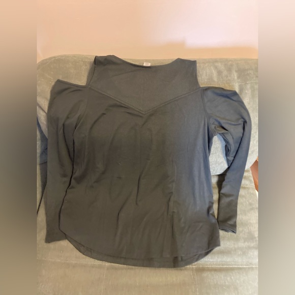 Lane Bryant‎ Top. NWT. - Picture 2 of 4